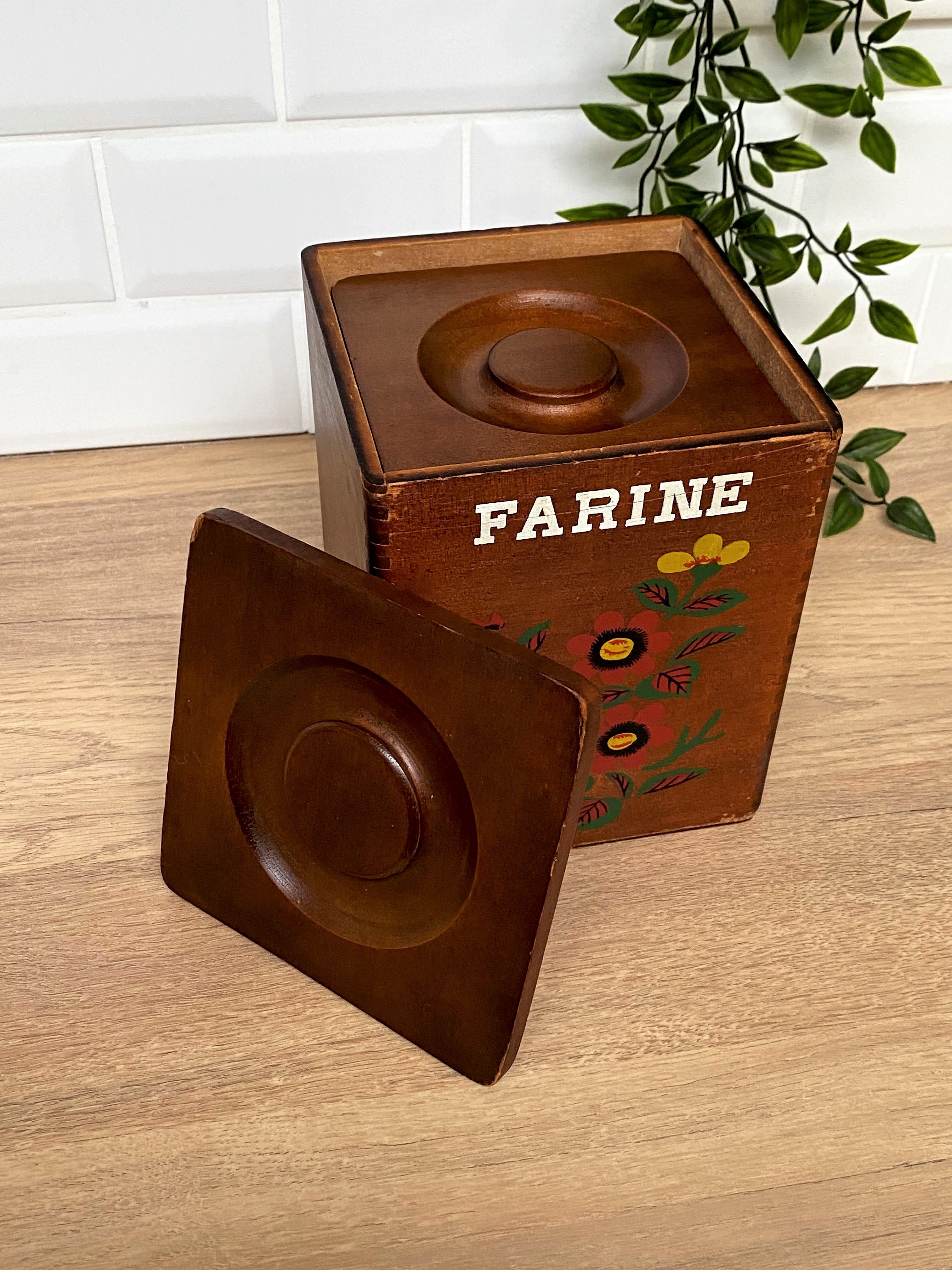 Série de 4 pots à épices en bois