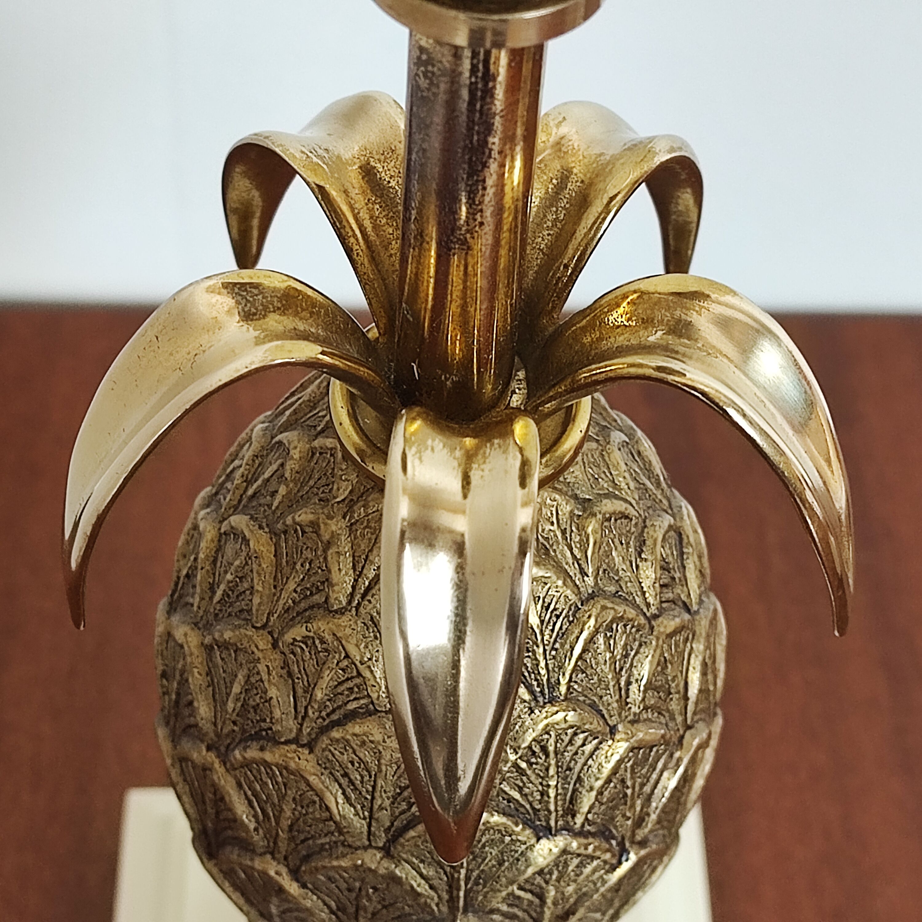 Pineapple lamp 80'