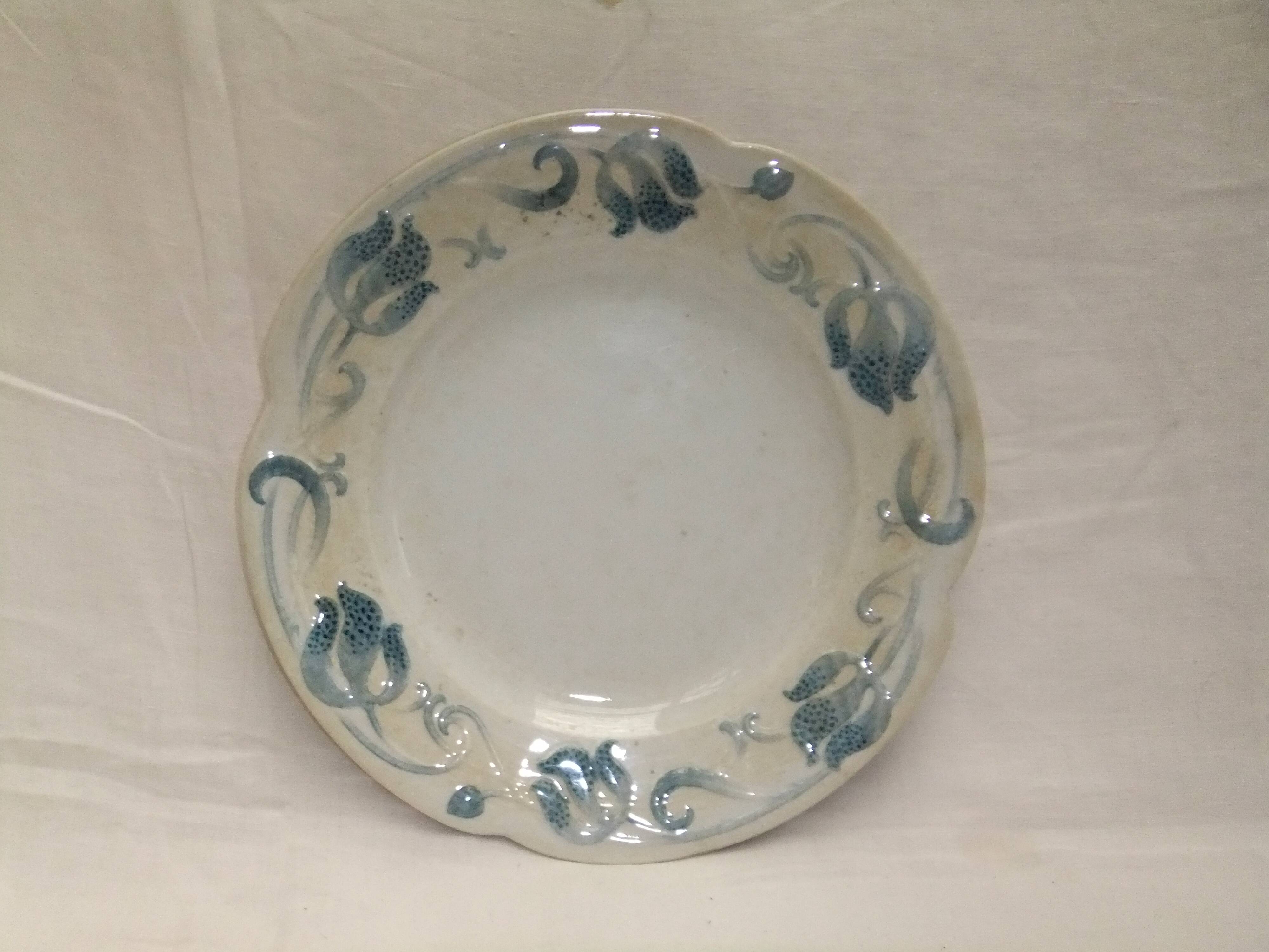 Sarreguemines Tircis barbotine art nouveau plate collection
