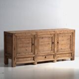 Ancien buffet en bois de pin à trois portes (vers 1920)
