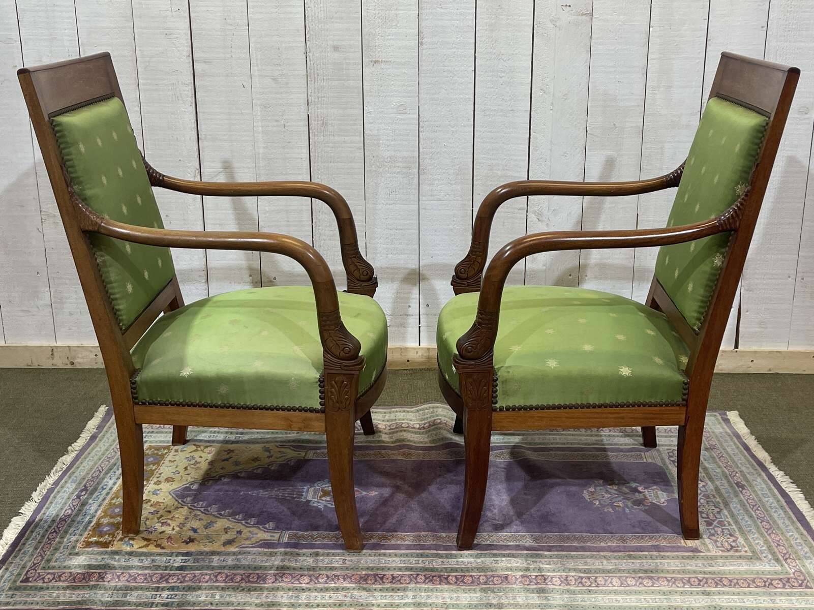 Paire de fauteuils style Empire en acajou, travail des années 50