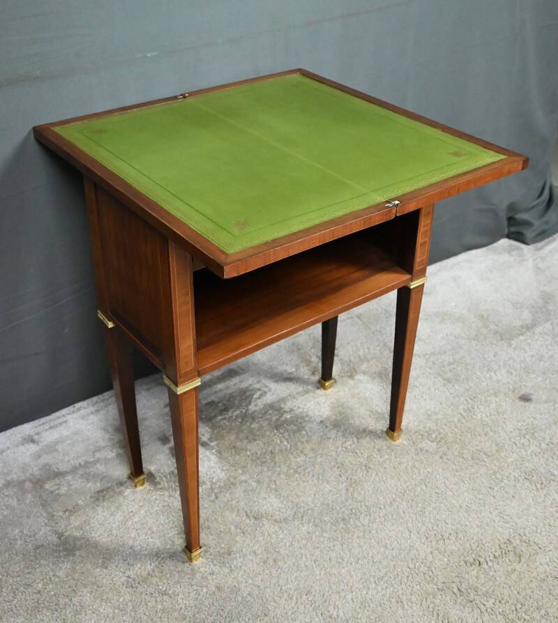 Small game table in marquetry, Louis XVI style – early 20th century