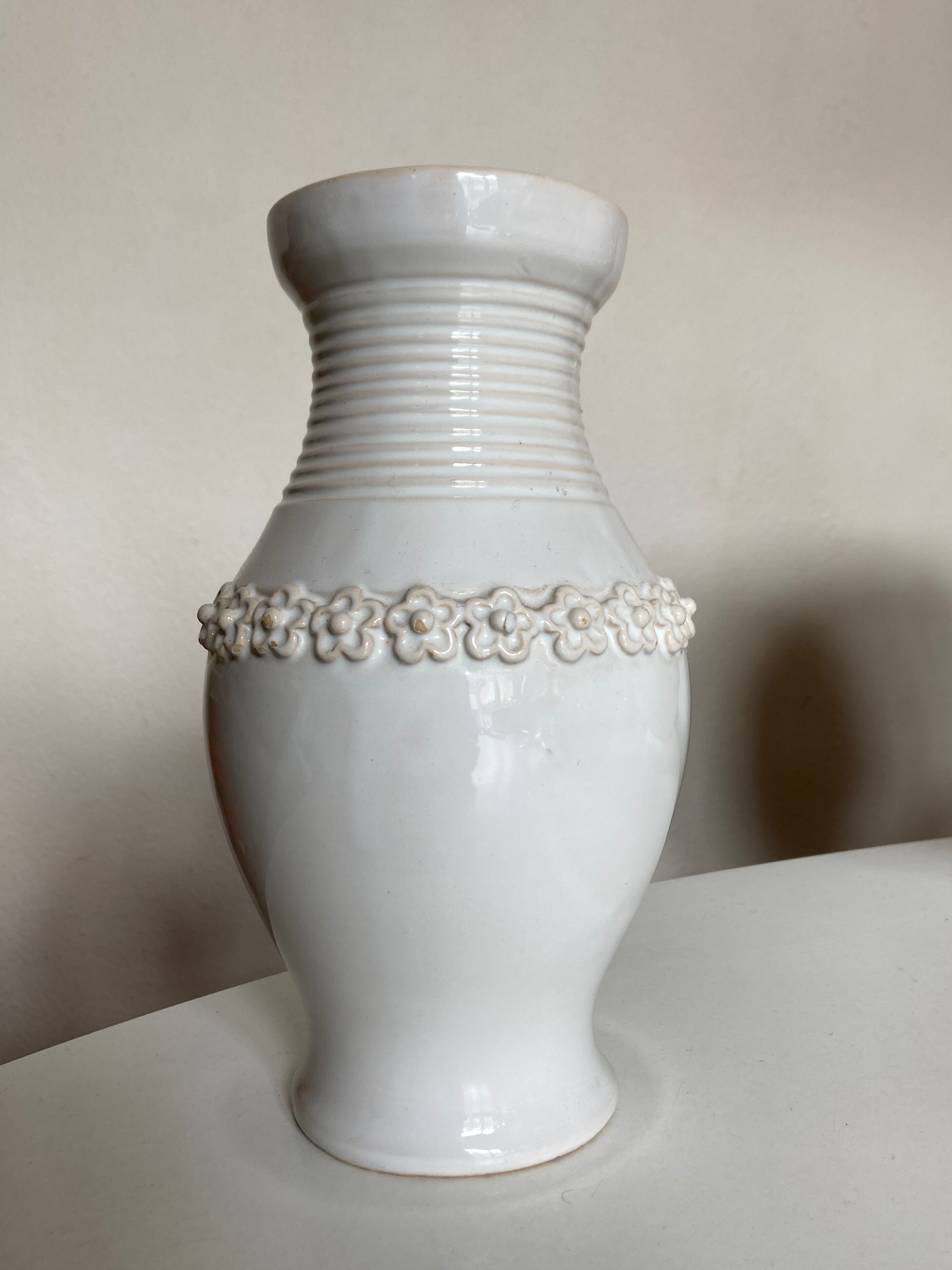 Vase in glazed white earth 1960