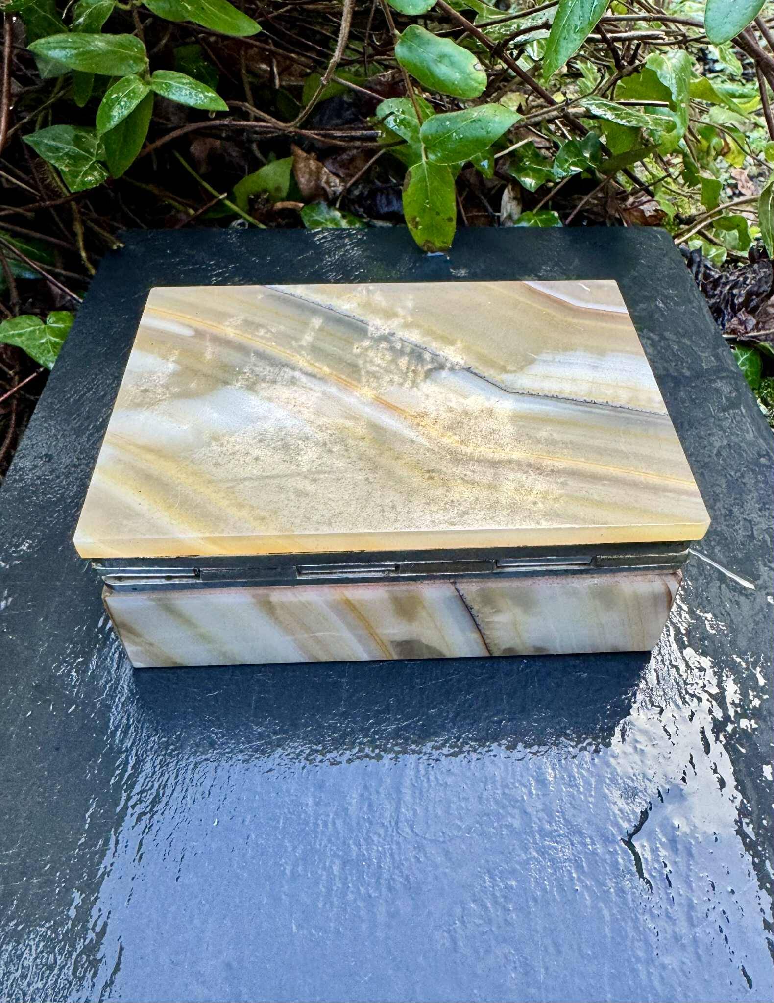 Onyx catchall box from the 1960s, vintage Italy.