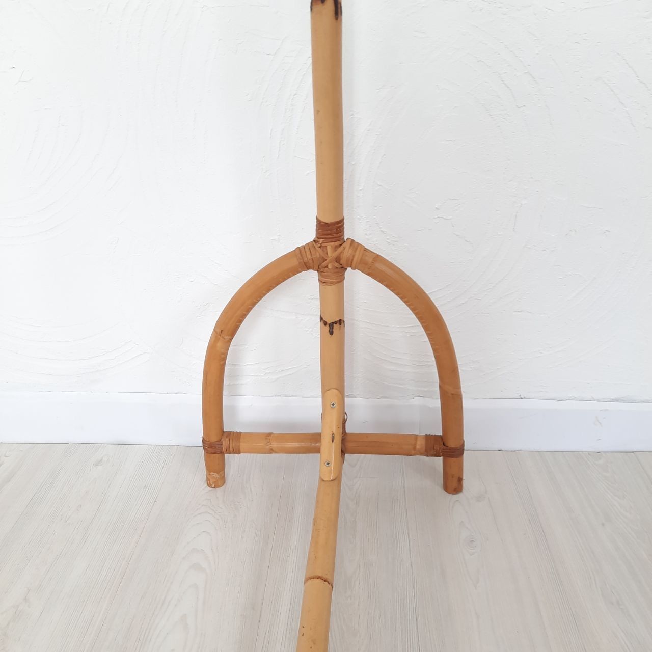 Deux porte-manteaux en bambou vintage