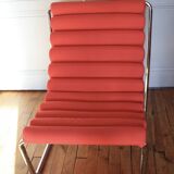 Hanging chair with boudin seat