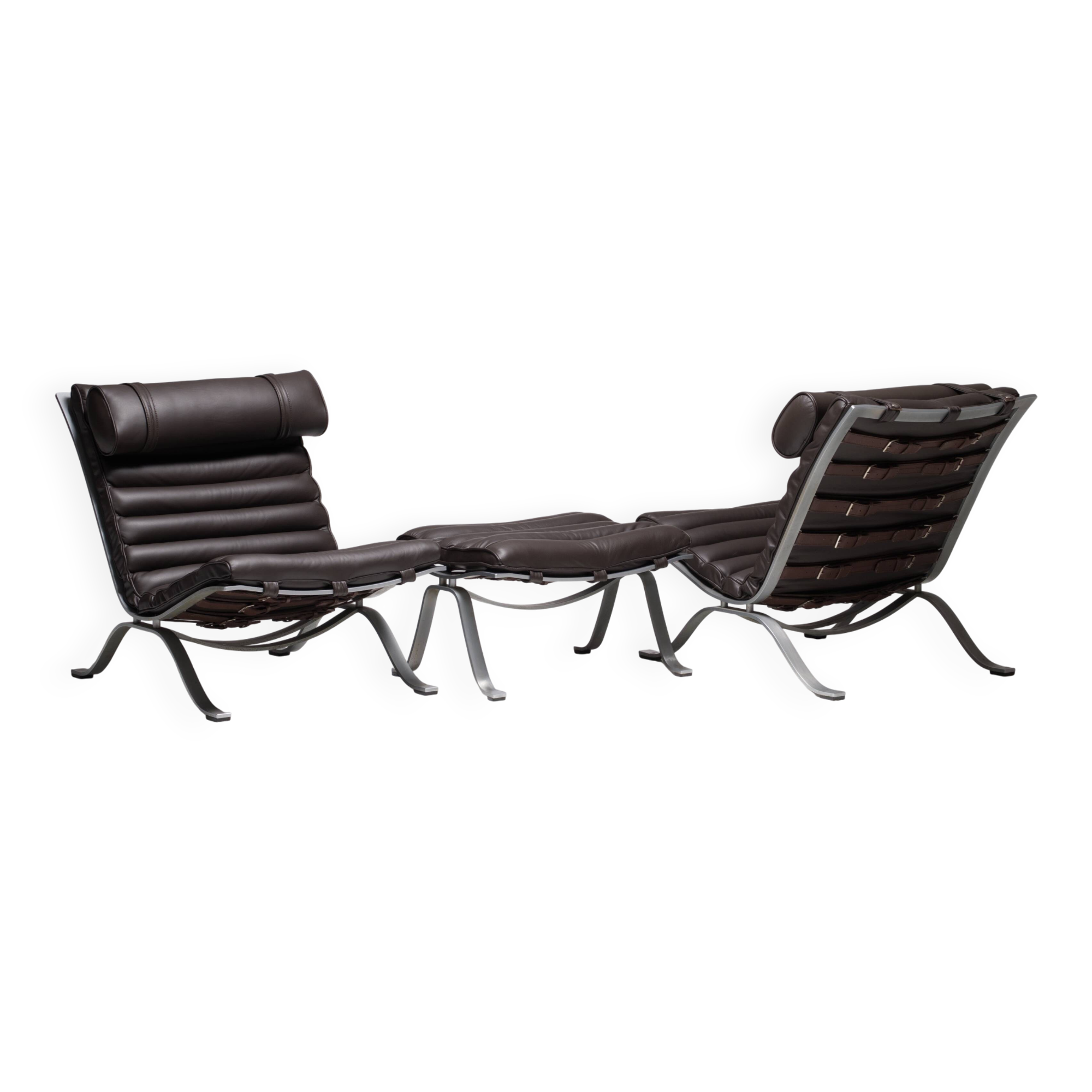 Ari chairs and ottoman