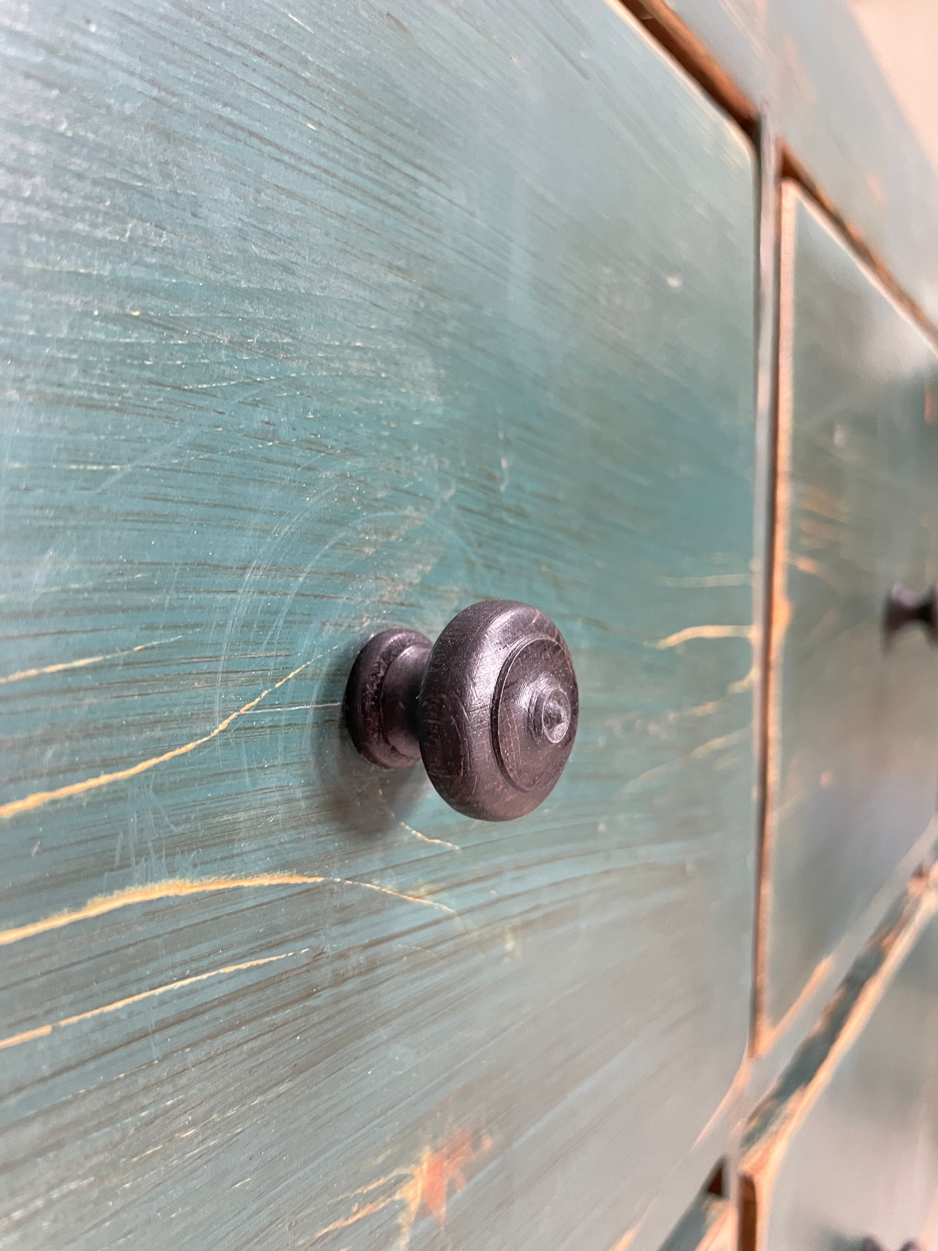 Furniture of trade showcase, around 1900.
