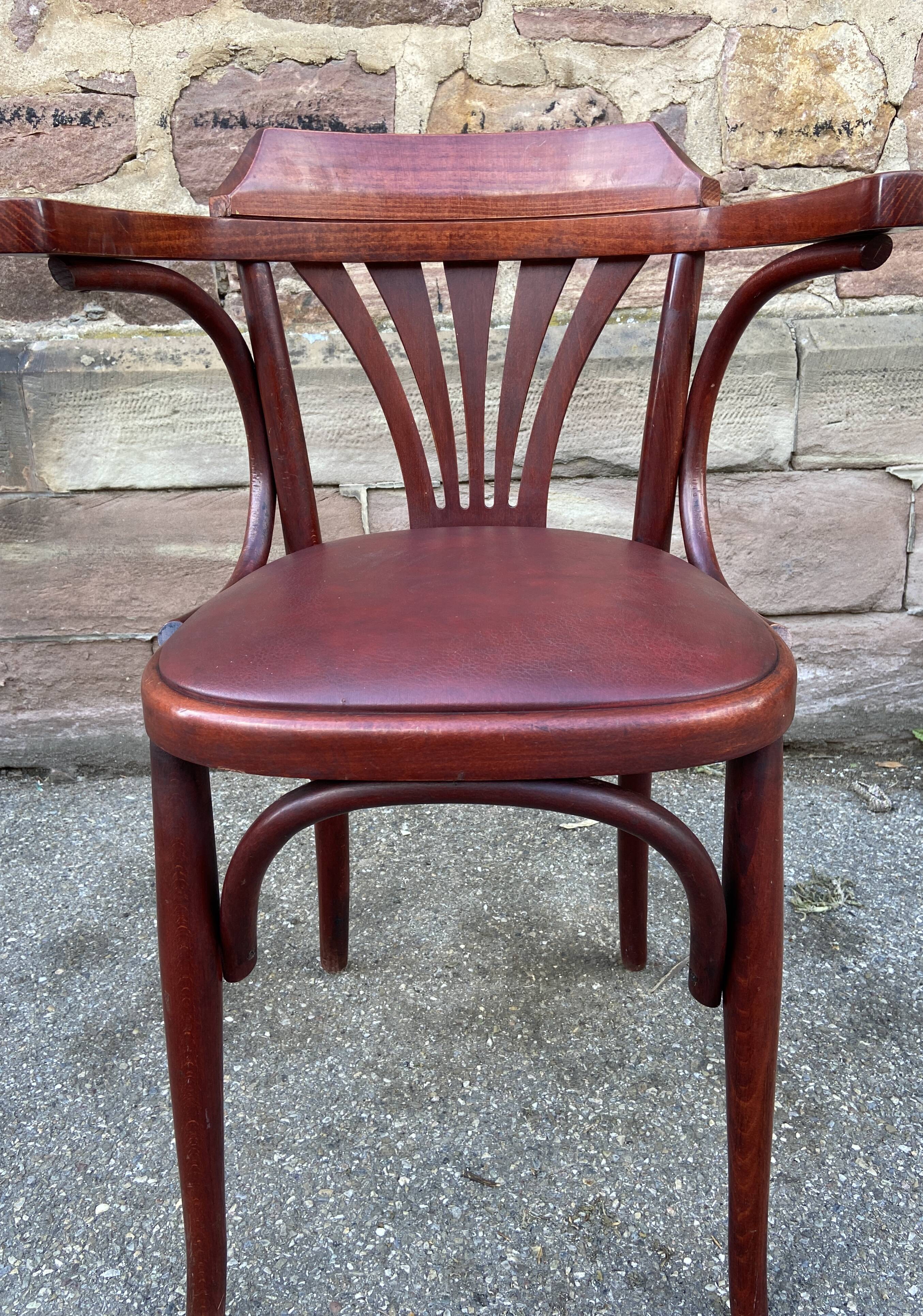 Curved wooden desk chair