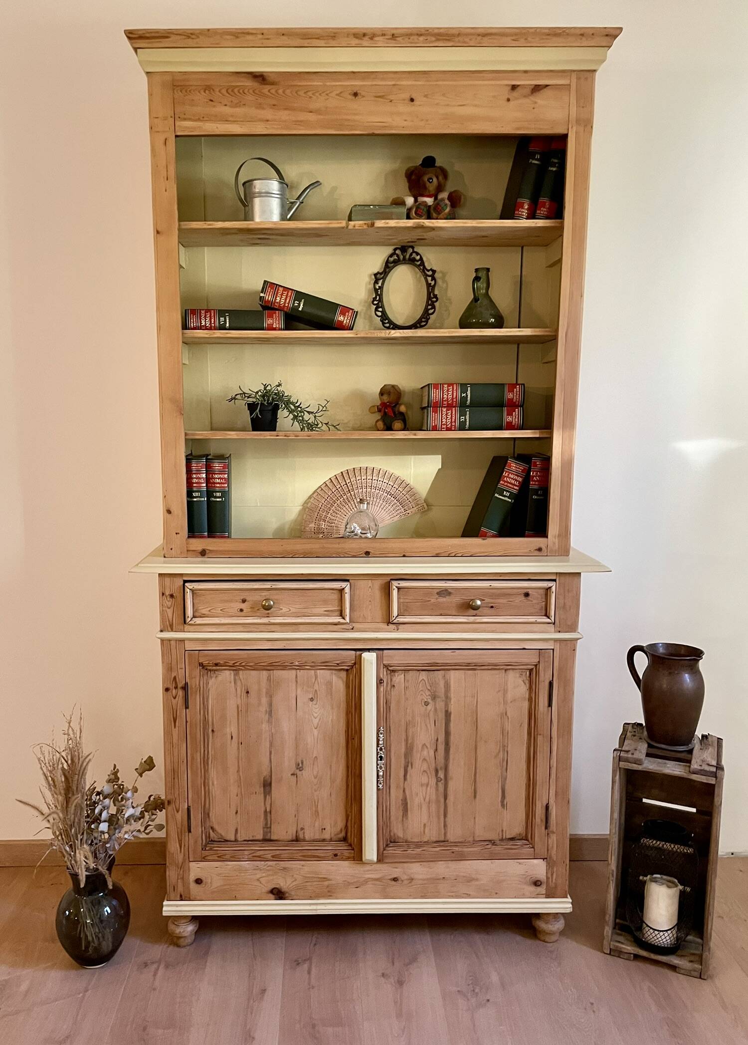 Sideboard or bookcase