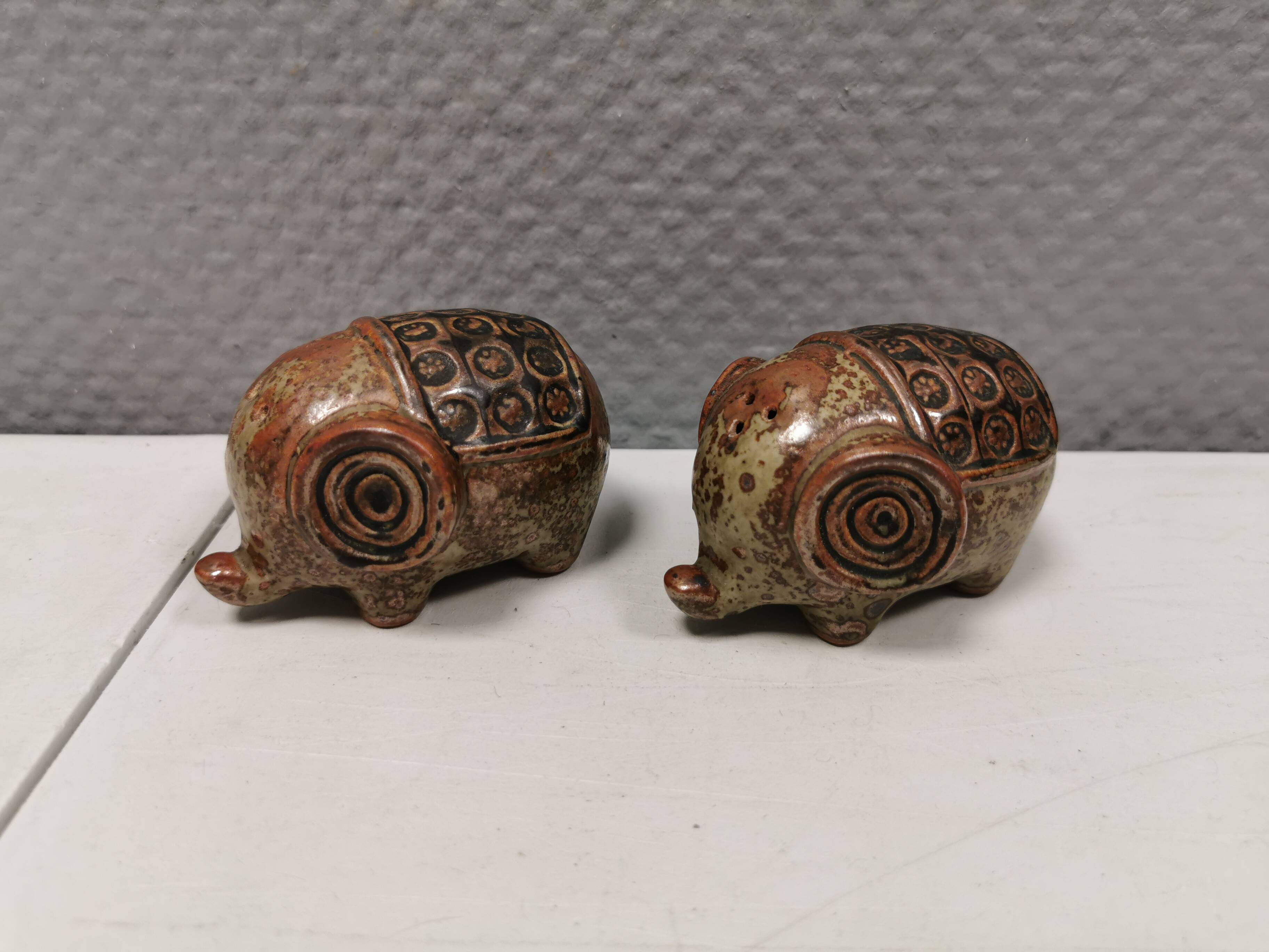 Ceramic elephants as salt and pepper sets made for Danish Søholm 1970-1980s.
