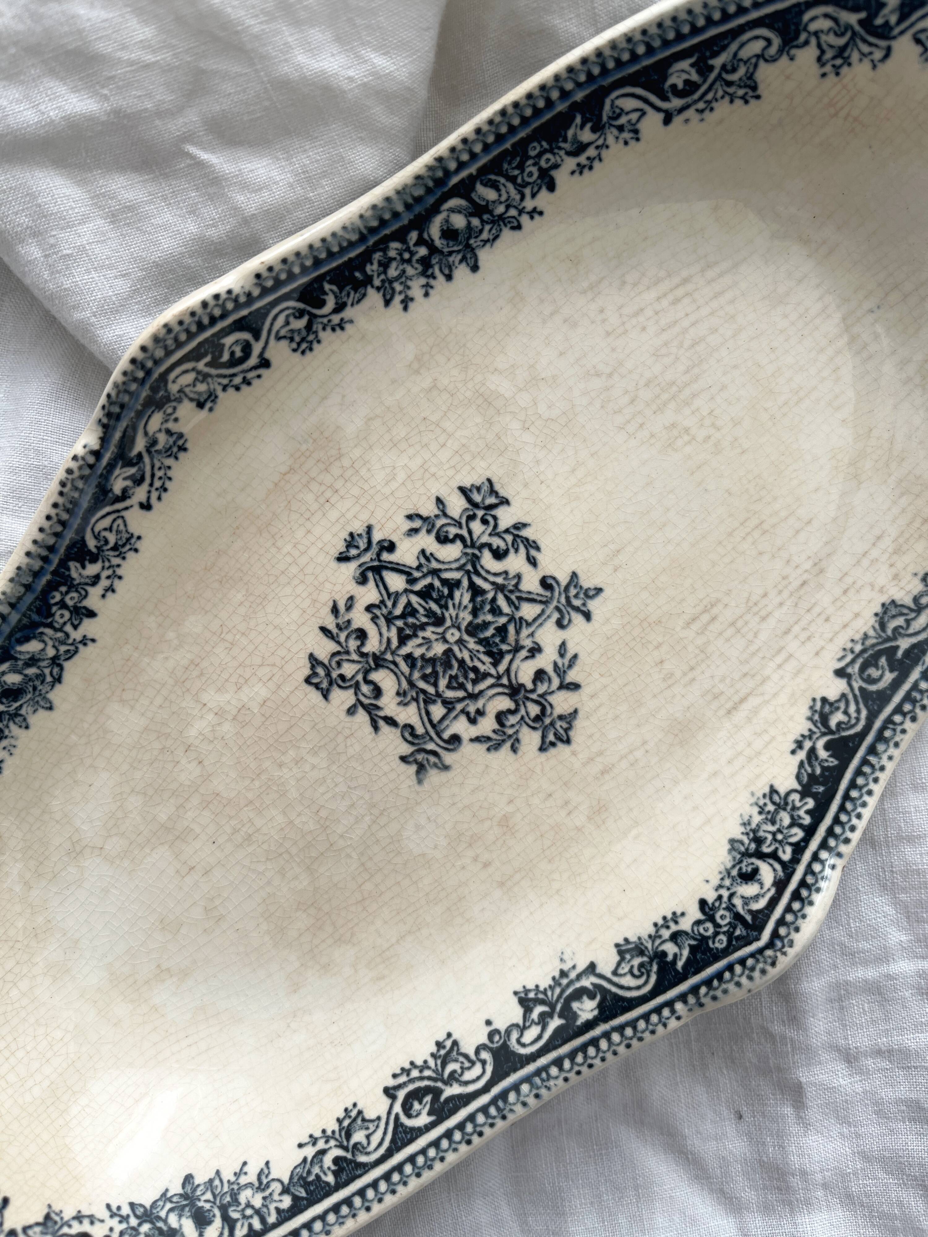 Ironware dish "Garlande Service" JVB Jules Vieillard Bordeaux