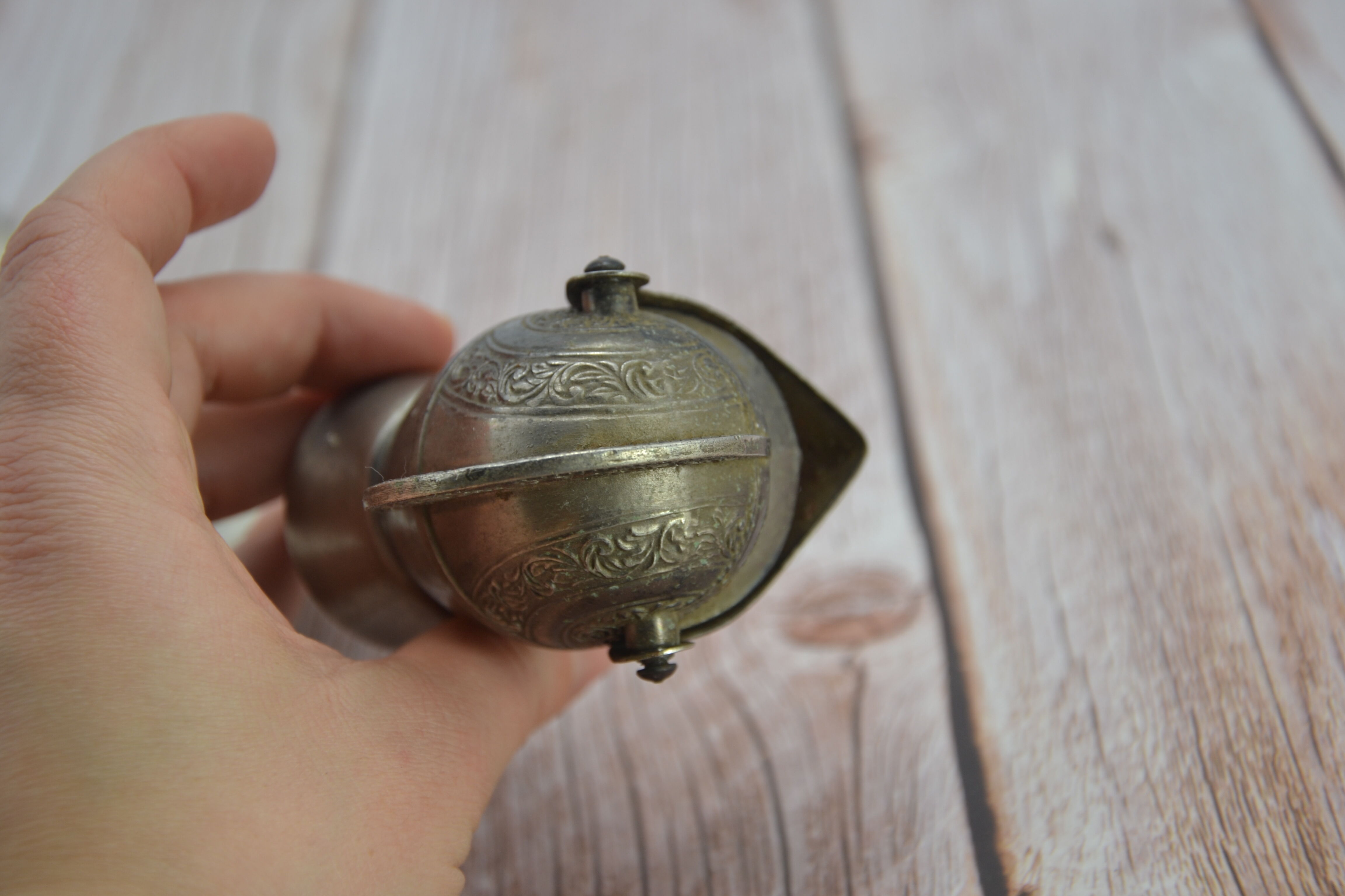 Old silver metal pouring cap