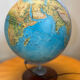 Globe terrestre lumineux vintage