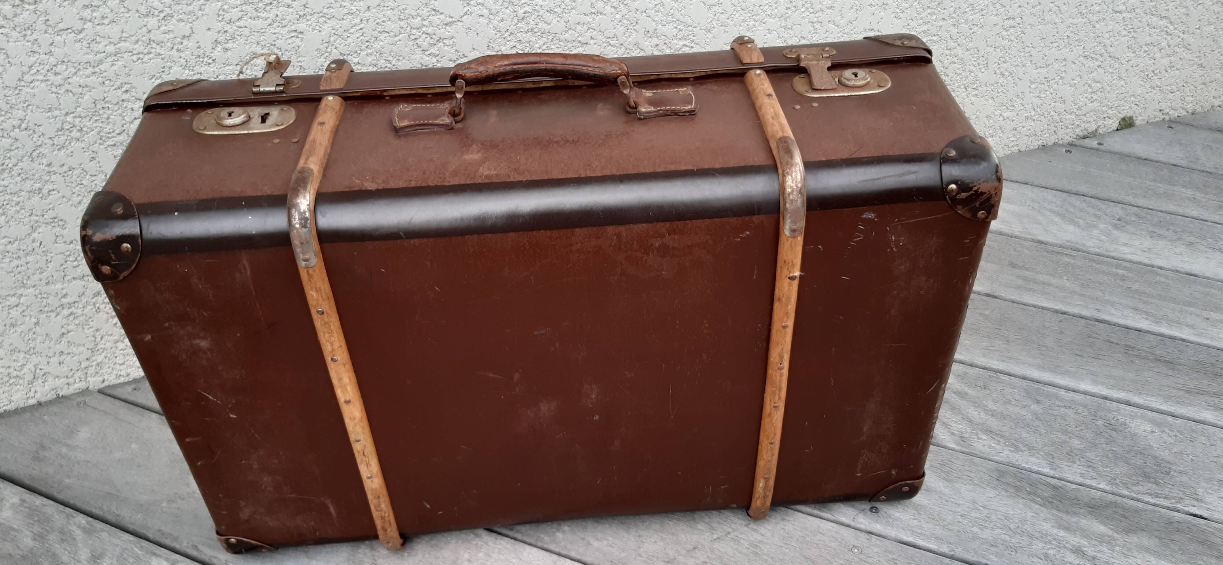 Large suitcase 1940s