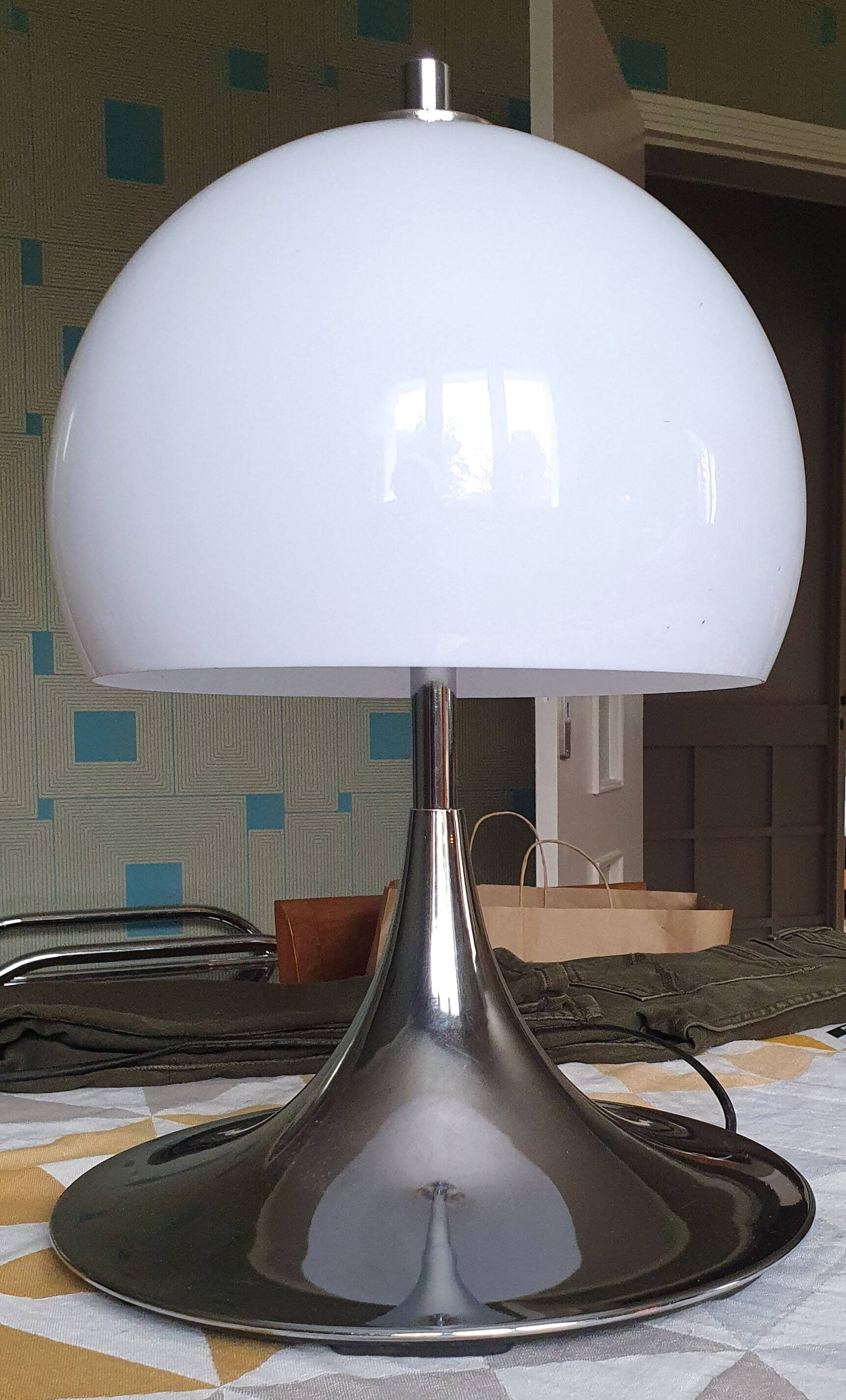 Designer lamp 70