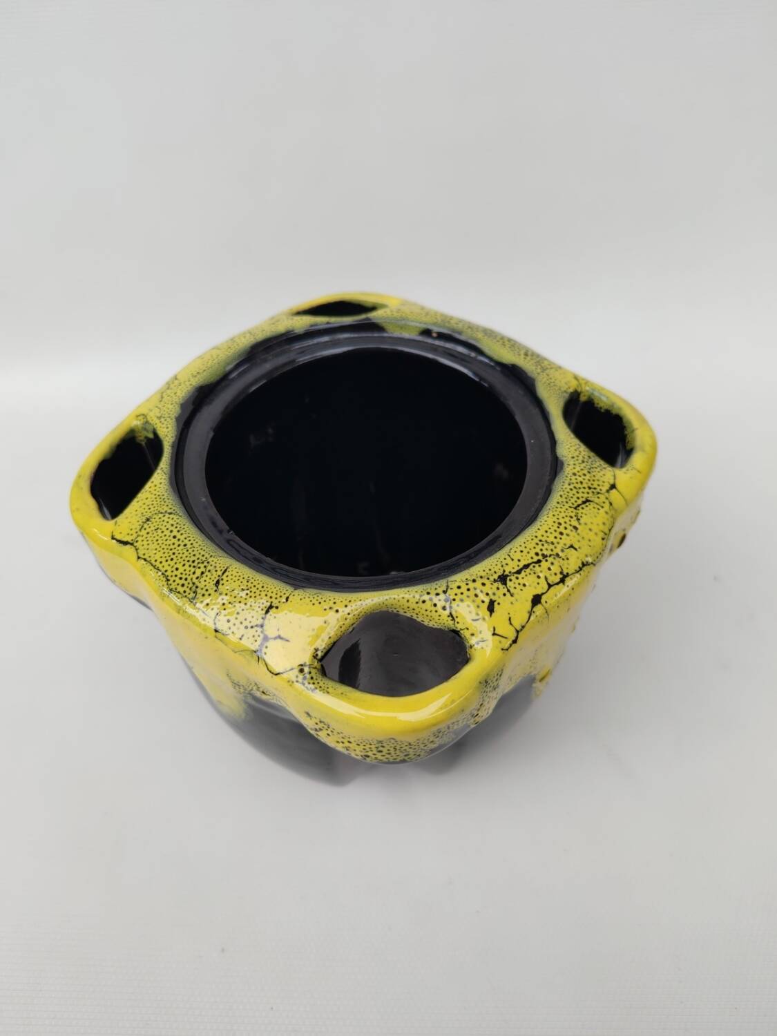 Ceramic ice bucket, mid-20th century.