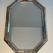 Miroir Octogonal à Facettes et Guirlandes de Laiton — Travail Français, Ver