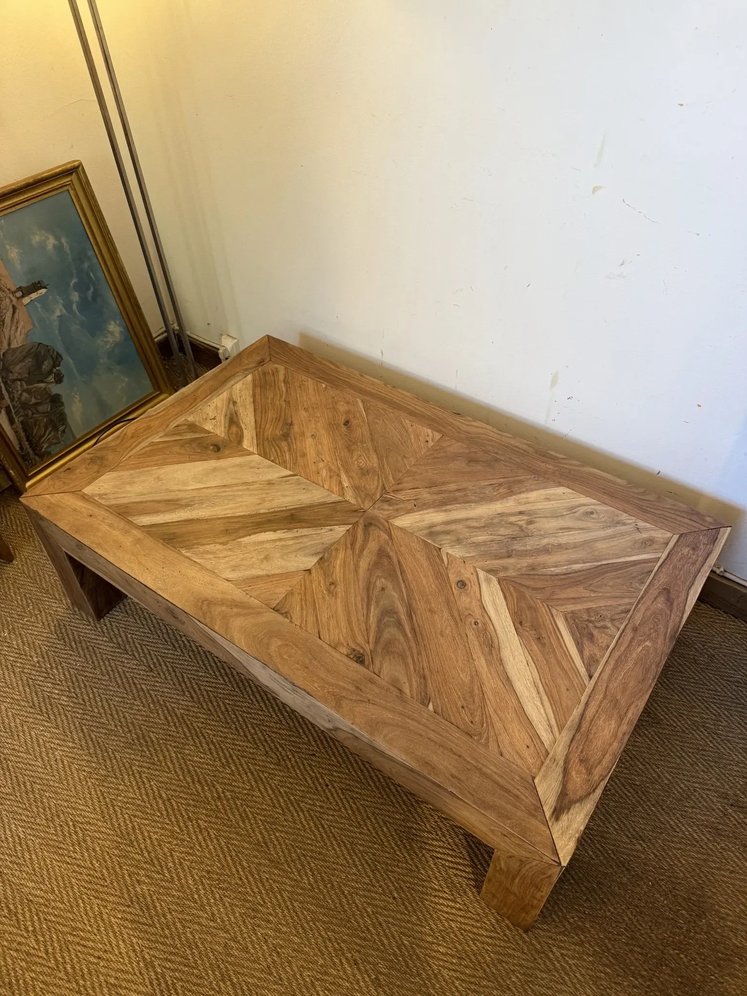 Large coffee table made of solid sheesham wood, with a diamond point marquetry top.