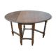Oval folding table with turned legs