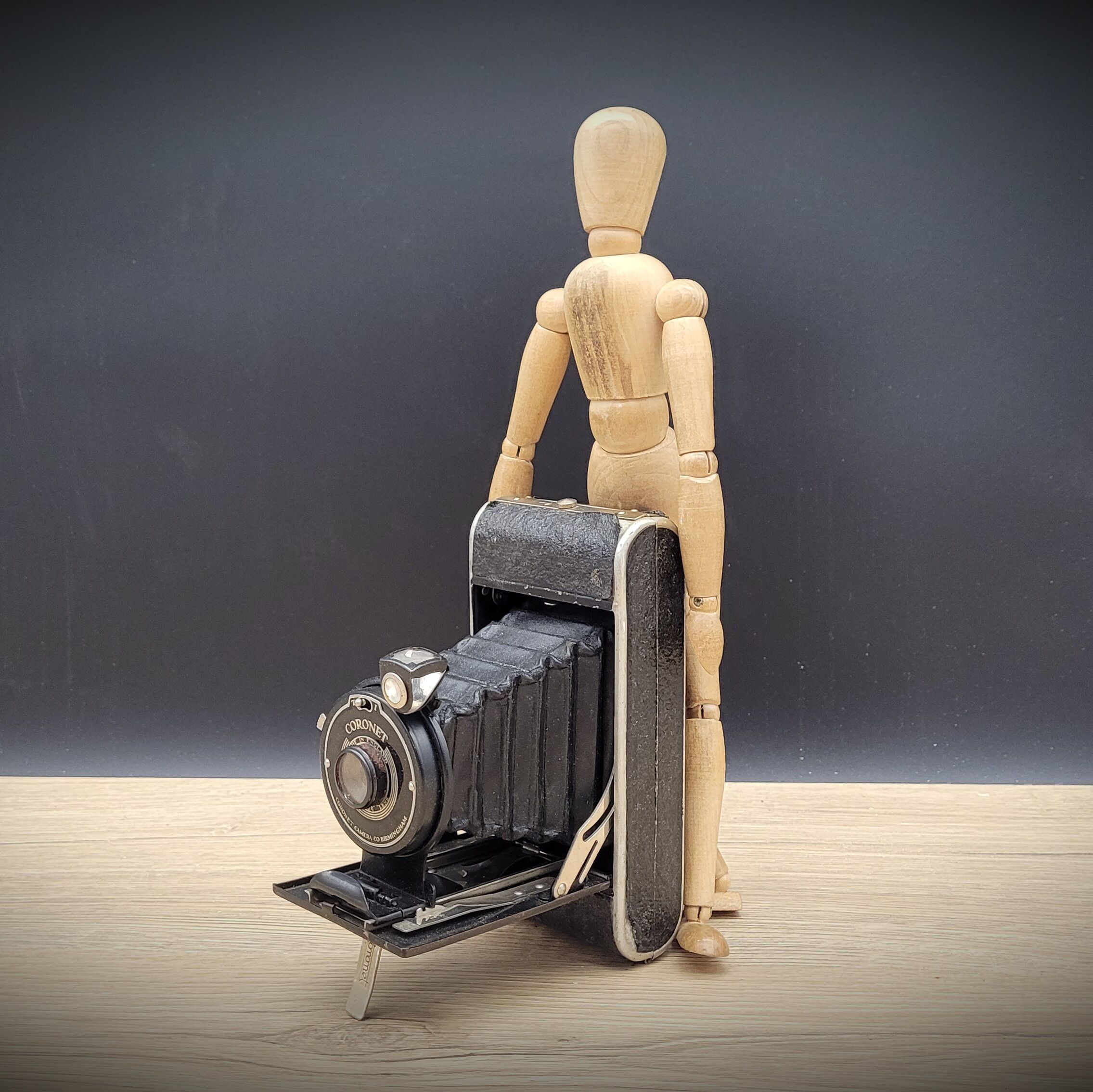 Coronet bellows camera