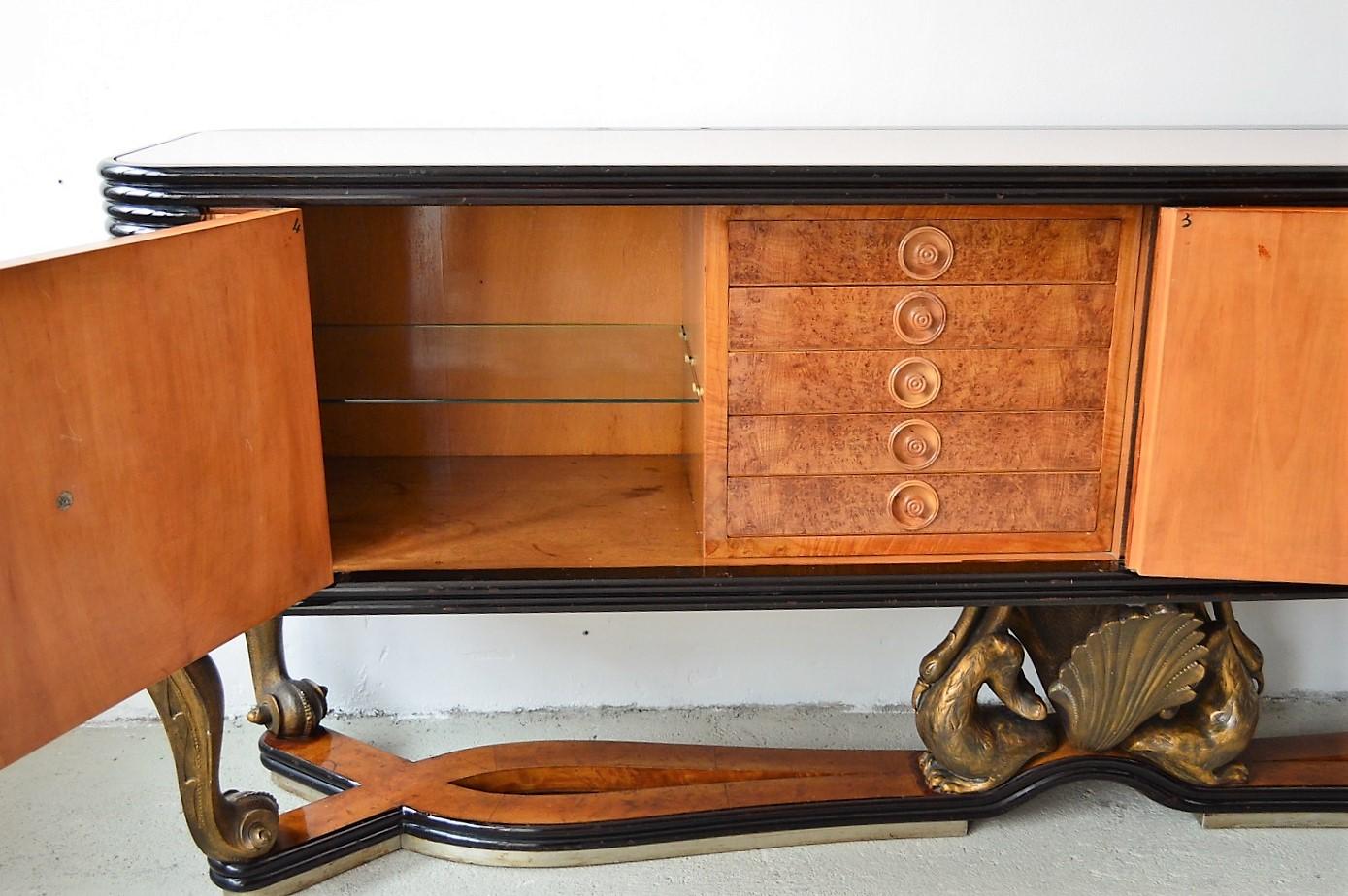 Enfilade in root wood 1940 s