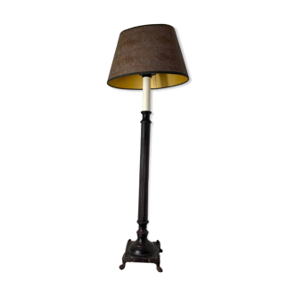 Lampe en fer forgé sur pied