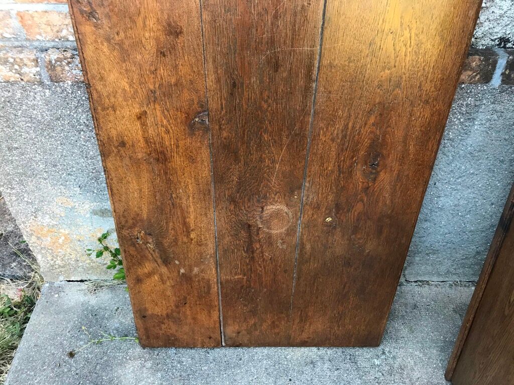 Old maie in solid oak