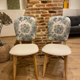 2 renovated vintage chairs from the 50s/60s.