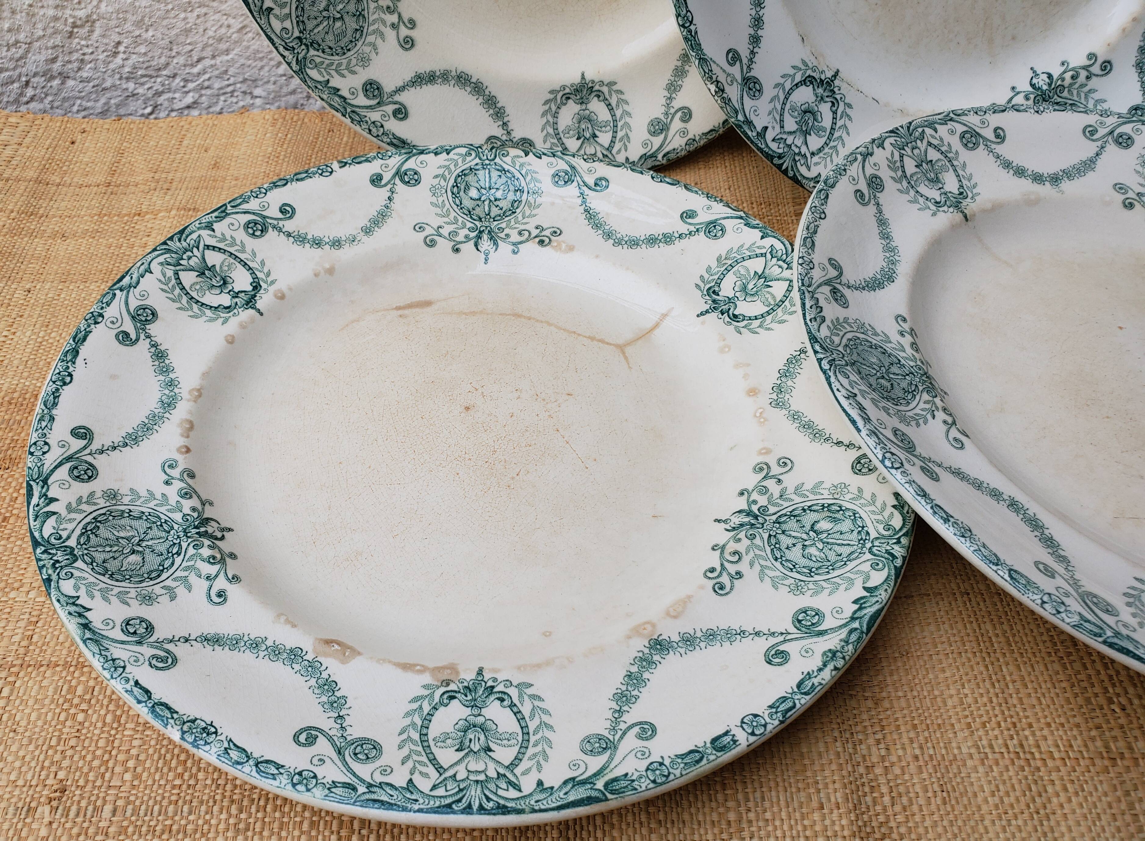 4 plates Terre de Fer