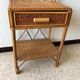 Table de nuit vintage en rotin