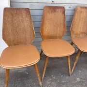 (Lot) 5 vintage wooden chairs attributed to Baumann (to be restored)