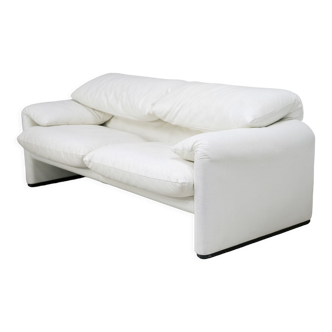 Maralunga sofa by Vico Magistretti, Cassina, white leather, Italy, circa 1970