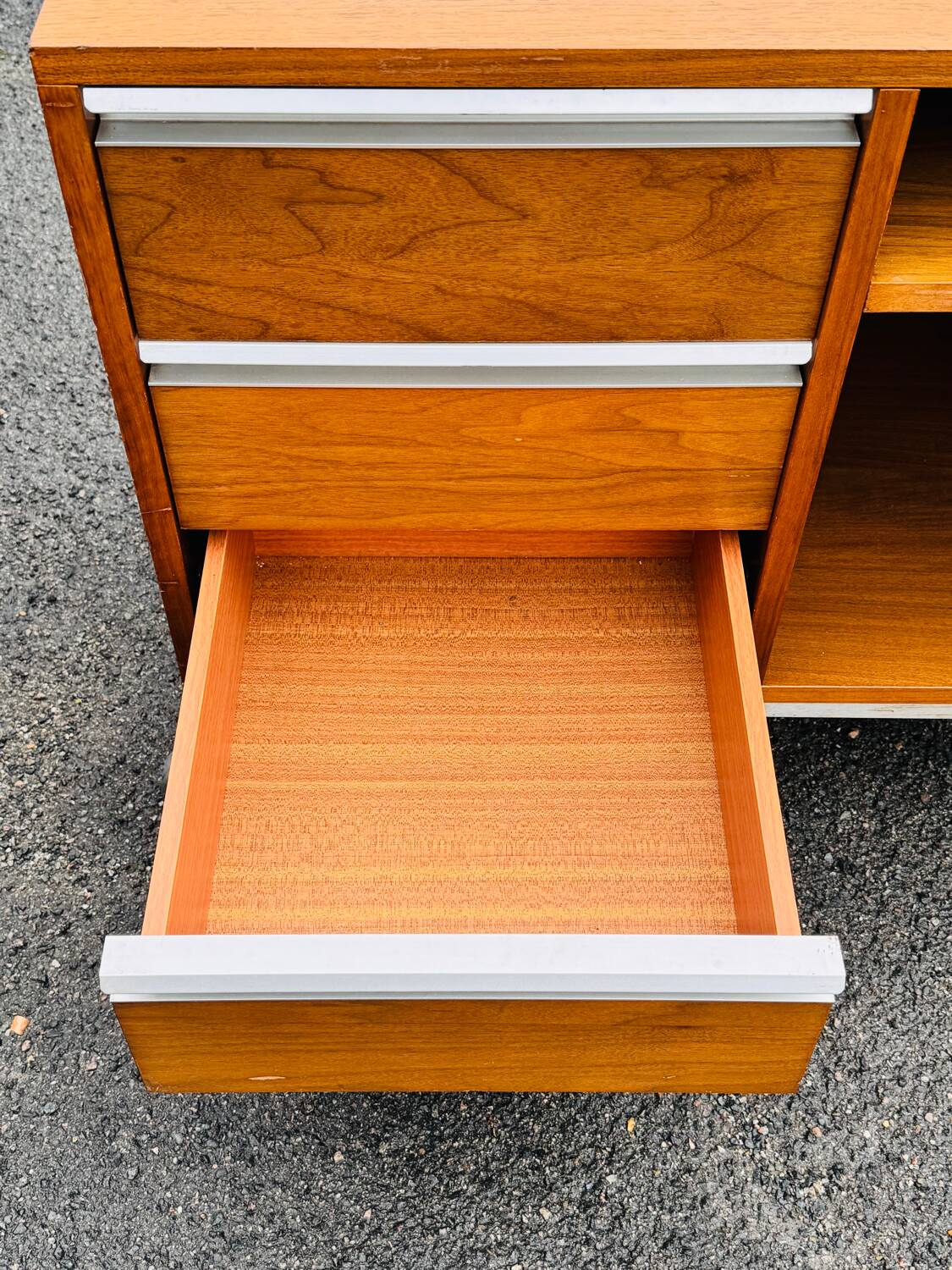 Vintage 70s design low cabinet