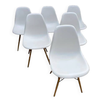6 white DSW chairs by Vitra