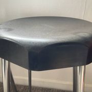 Duo de tabourets en bakélite, années 50