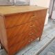 Commode vintage design chevrons