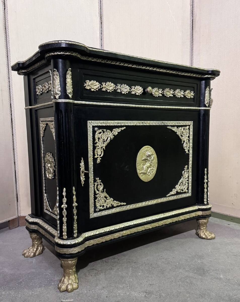 Meuble style Napoléon III "Boulle" en bois laqué