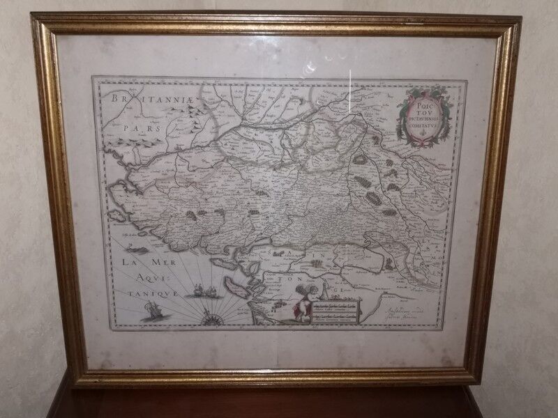 Authentic old map of the seventeenth century of Poitou by judocus Hondius 1630 double-sided