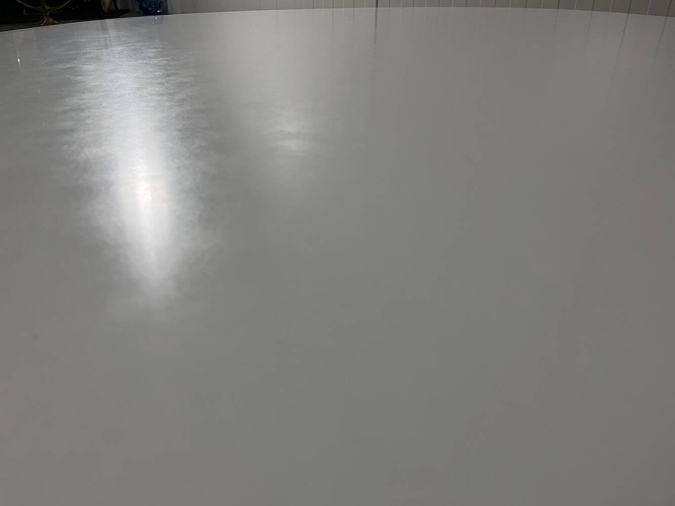 Knoll International Tulip dining table by Eero Saarinen