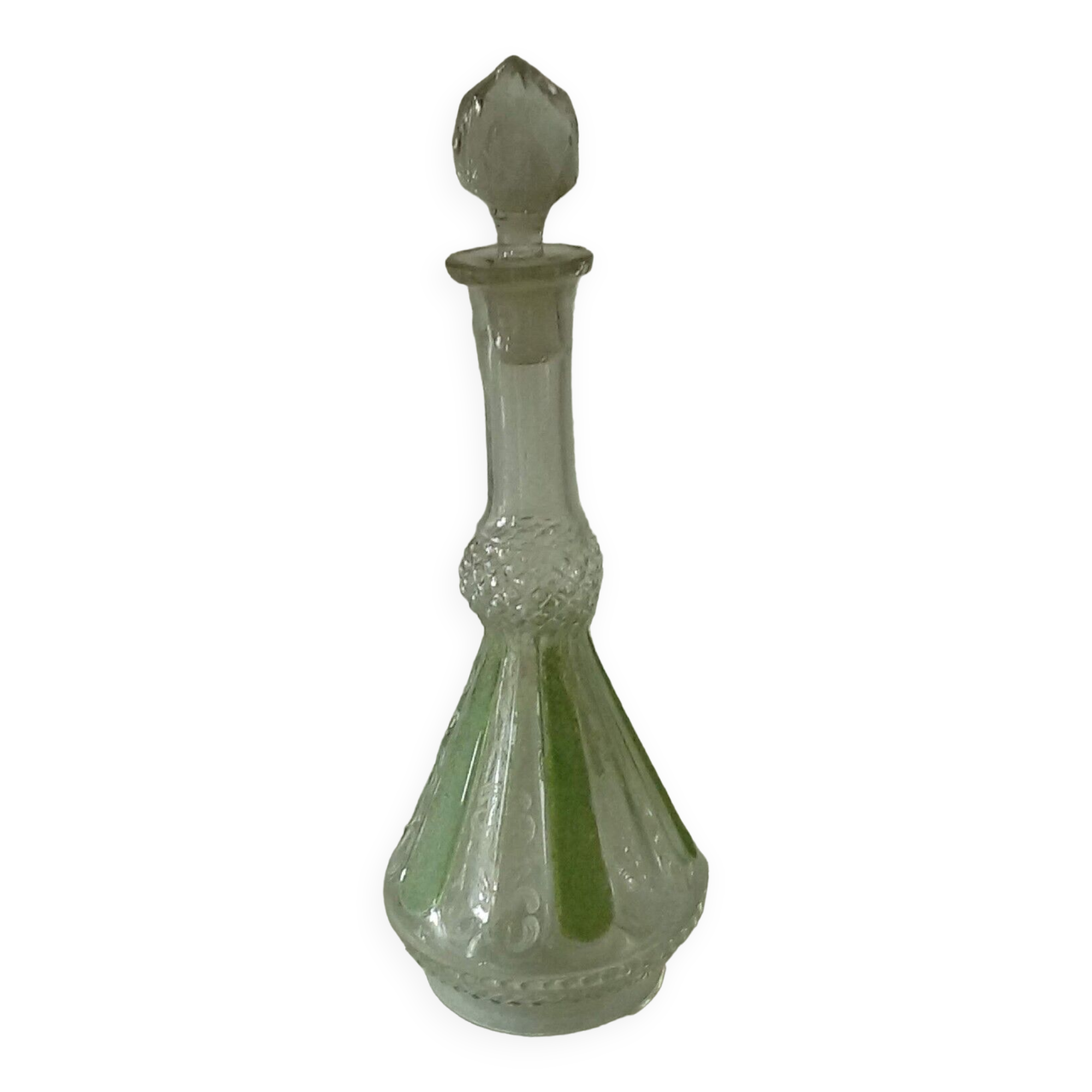 Diamond tip lace effect glass carafe