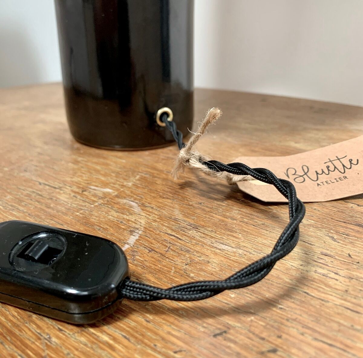 Sandstone lamp and jute string