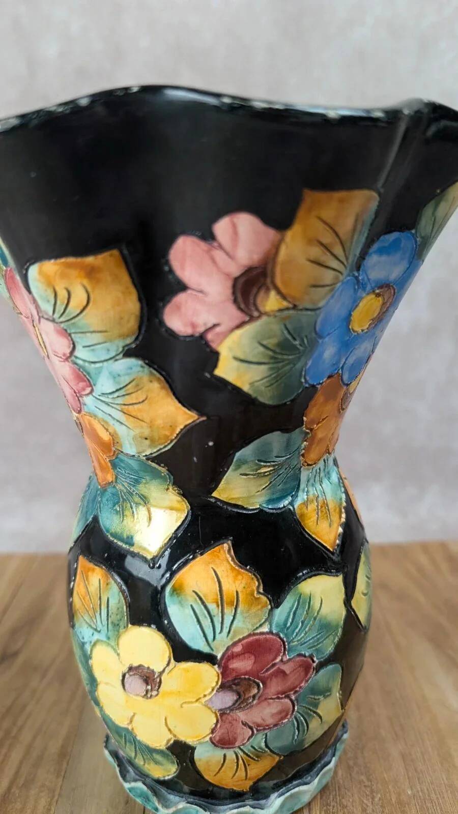 Vase Vallauris signed Gj – floral decoration