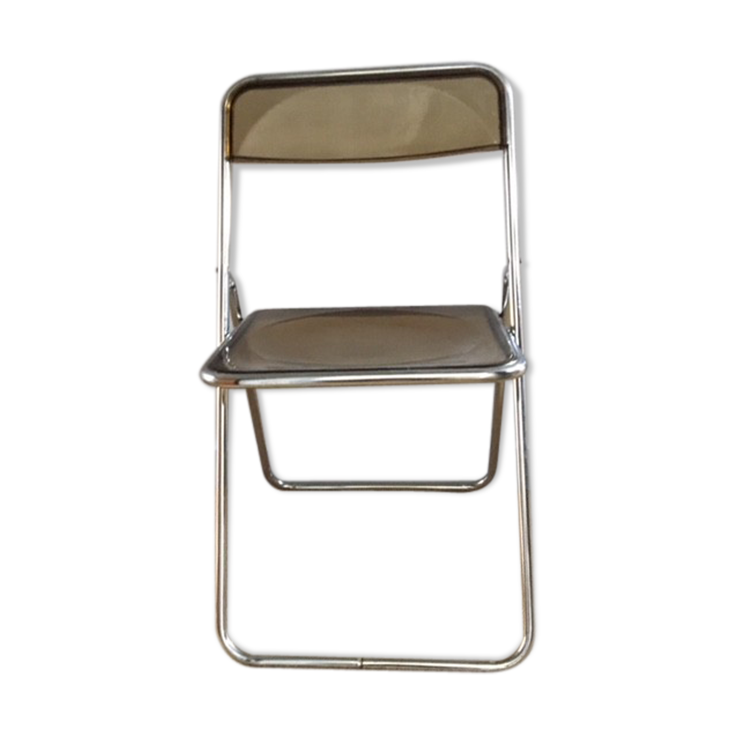 Chair folding 70 years