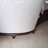 Vintage white curved tufted three-seater canapé