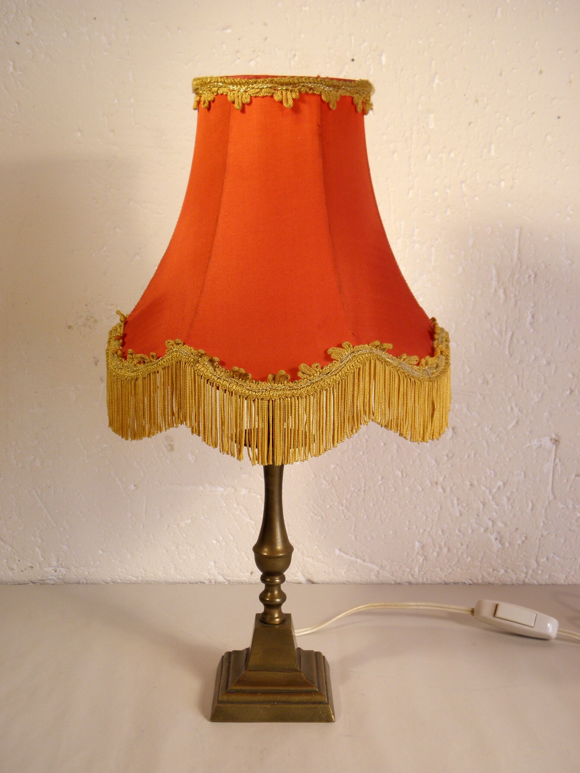 Brass and fabric table lamp