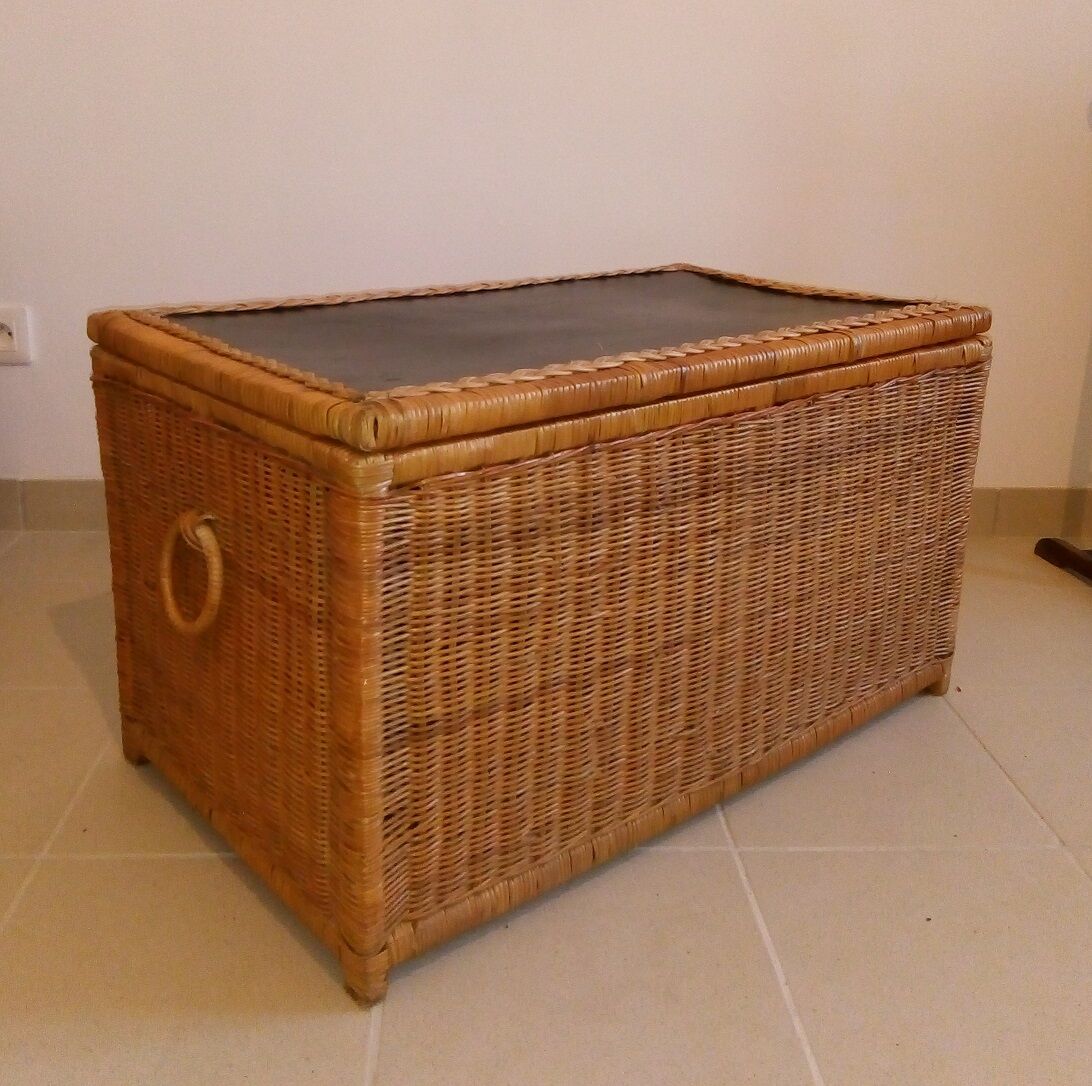 Rattan trunk toy chest