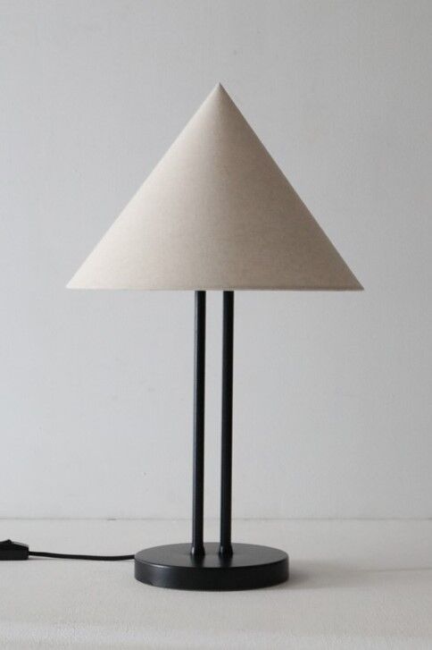 Big black Hustadt table lamp with pointed shade / 1970s / 1980s / postmodern design
