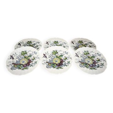 Set of 6 Royal Doulton dinner plates in the Kirkwood pattern.