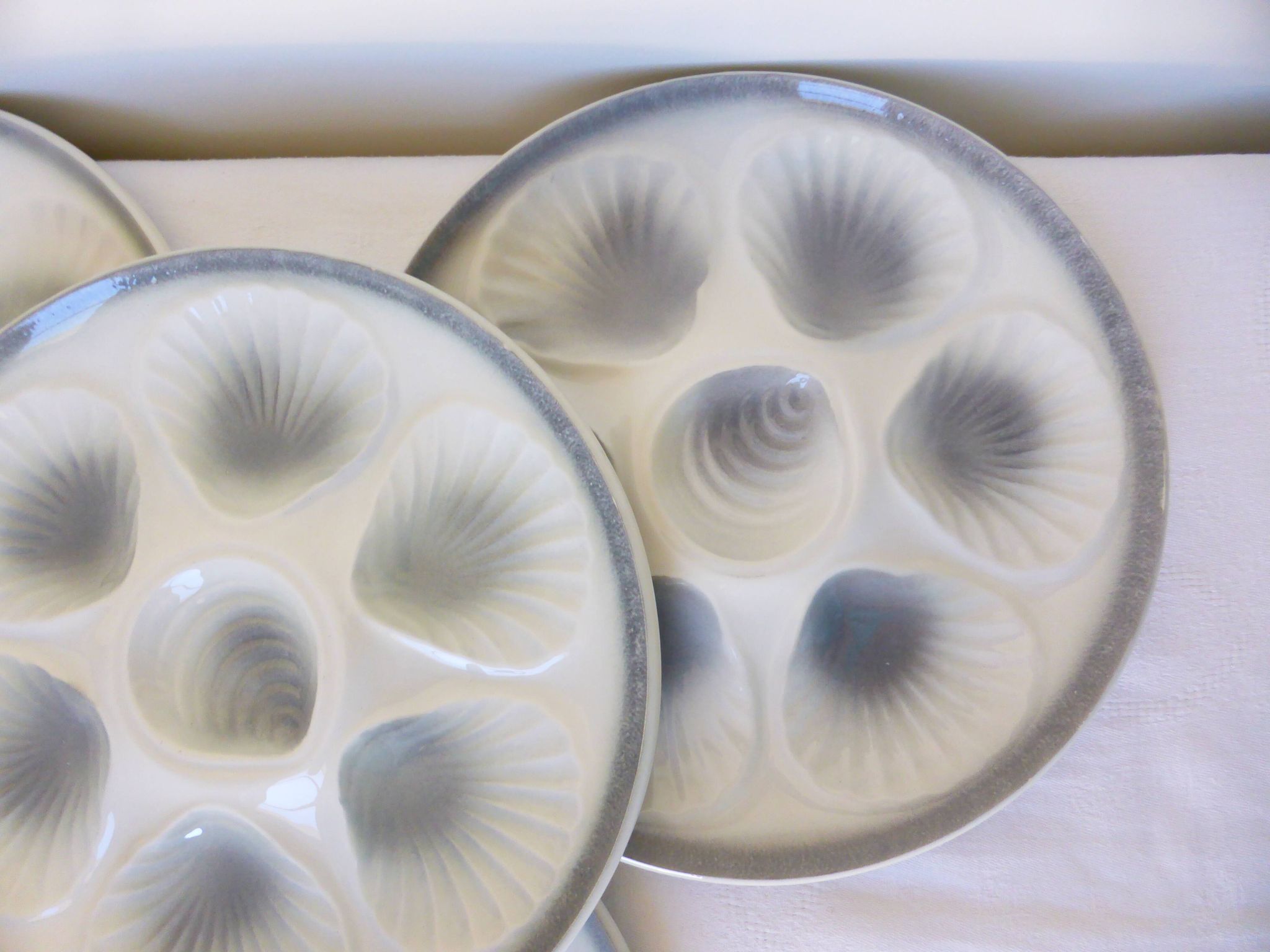 4 oyster plates Moulin des Loups 2106174
